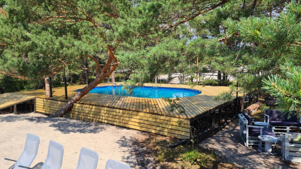 Sub Hel. Budzetowe Pokoje W Domu Z Basenem. Wokol Domu Tylko Natura. Balkon Zbyteczny. Eksteriør bilde