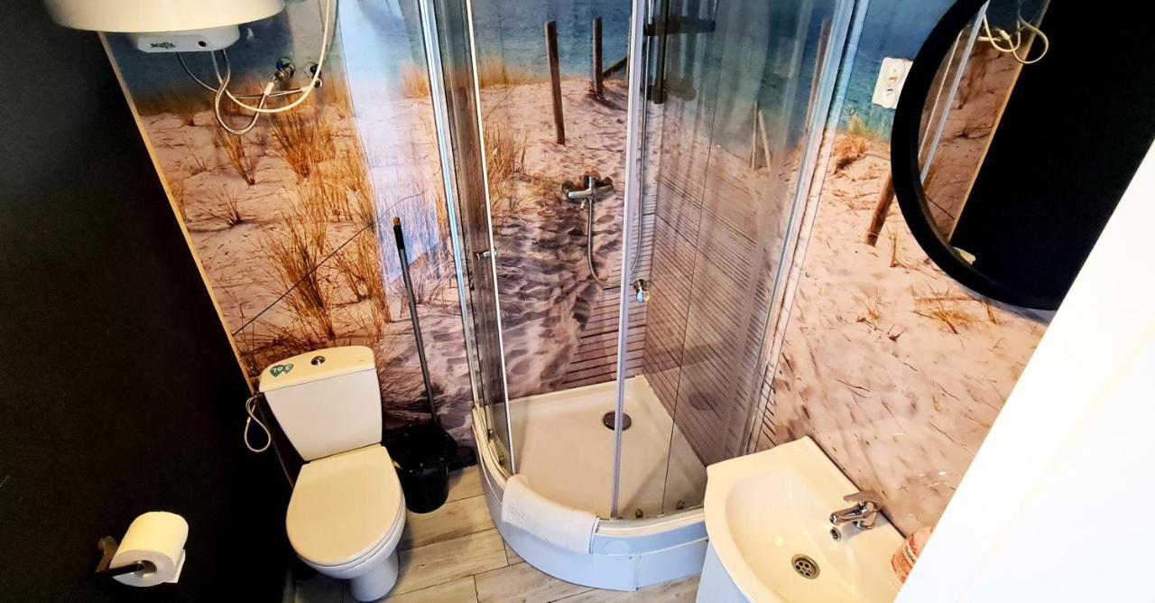 Sub Hel. Budzetowe Pokoje W Domu Z Basenem. Wokol Domu Tylko Natura. Balkon Zbyteczny. Eksteriør bilde