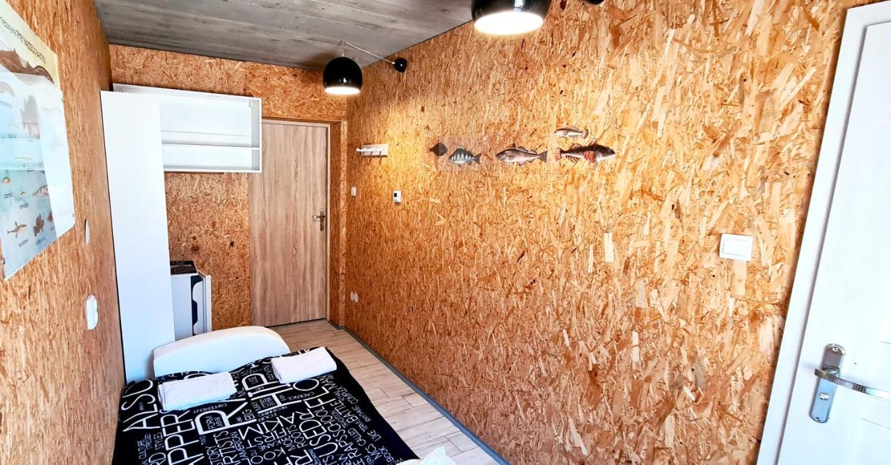 Sub Hel. Budzetowe Pokoje W Domu Z Basenem. Wokol Domu Tylko Natura. Balkon Zbyteczny. Eksteriør bilde