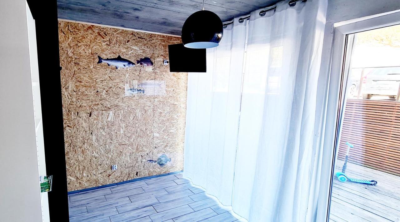Sub Hel. Budzetowe Pokoje W Domu Z Basenem. Wokol Domu Tylko Natura. Balkon Zbyteczny. Eksteriør bilde